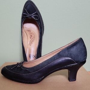 Sofft Alana Black Suede Heels 9M